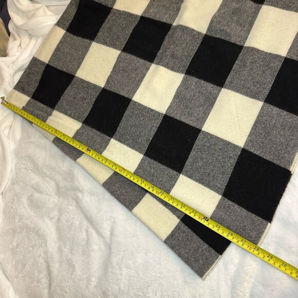 Woolrich Cream White Black Buffalo Plaid Fringe Blanket 56x28” NWT - Picture 4 of 6